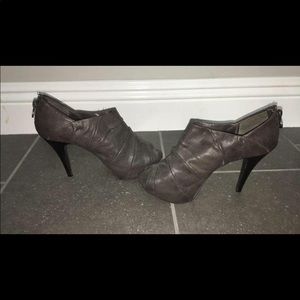 Simply Vera Heels